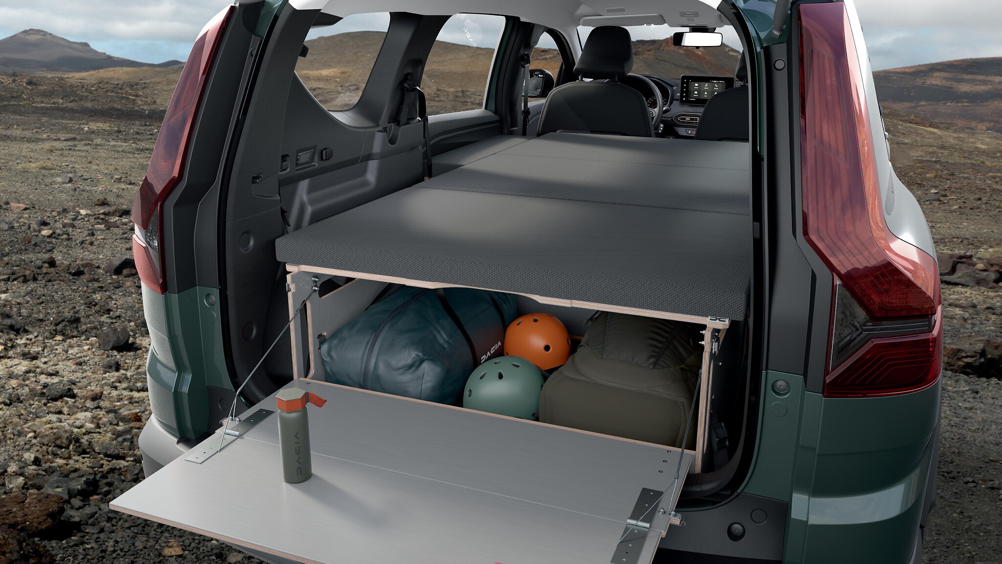 Kit de equipamiento interior para camping de Dacia.